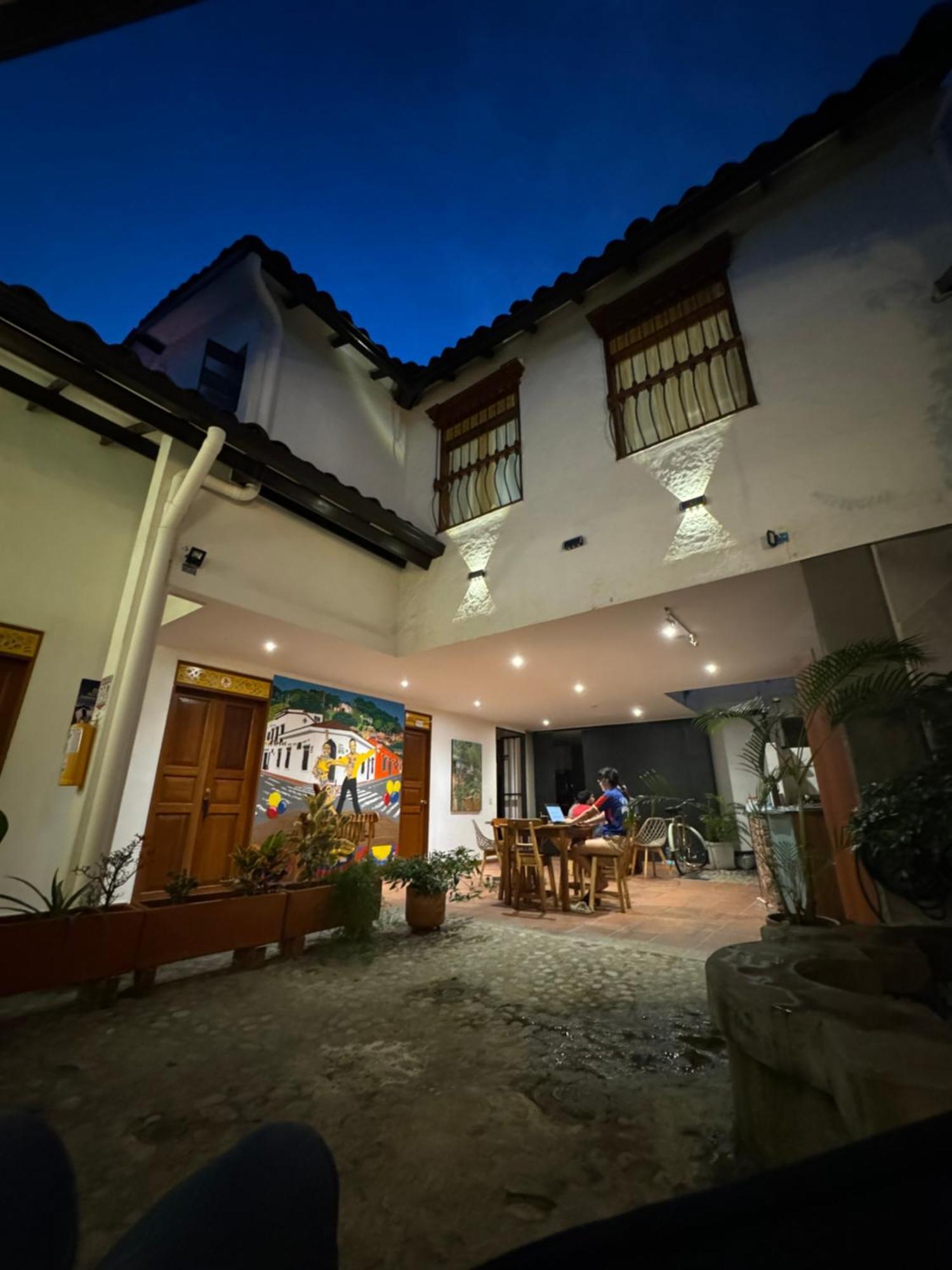 Hotel Casa Bresse Cali Exteriör bild